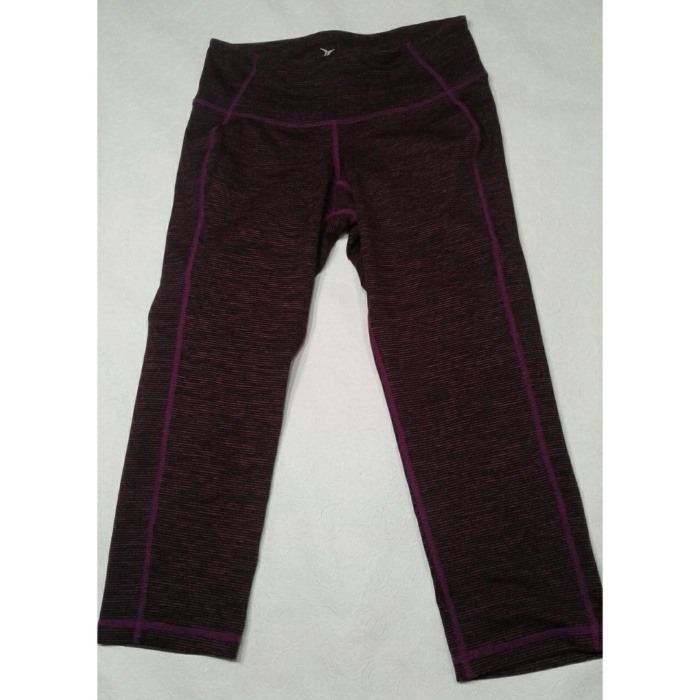 Old Navy Active Capri Pants size S
